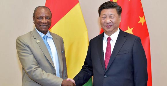 Председатель КНР Си Цзиньпин встретился с президентом Гвинеи