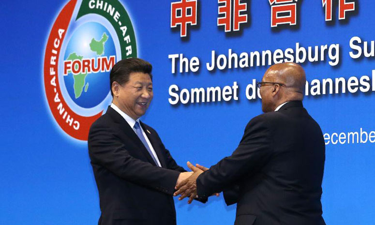 Си Цзиньпин выступил с речью на церемонии открытия саммита в рамках Форума по китайско-африканскому сотрудничеству в Йоханнесбурге