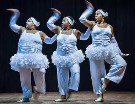 Кубинские балерины из необычной группы "Данса Волуминоса"