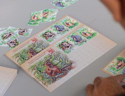 К китайскому новому году Обезьяны Почта Малайзии выпустила тематические почтовые марки