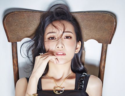 Актриса Ван Оу позирует для модного журнала