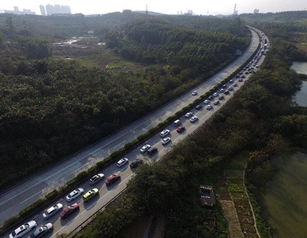 В Китае наступает пик пассажирских перевозок по железным дорогам в связи с окончанием 
новогодних каникул