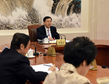 В Пекине состоялось 1-е заседание постоянных председателей Президиума 4-й сессии ВСНП 12-го созыва