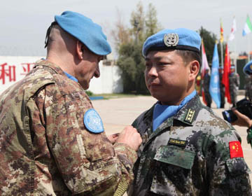 14-я группа китайских миротворцев в Ливане награждена медалями ООН