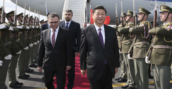 Си Цзиньпин прибыл в Чехию с государственным визитом