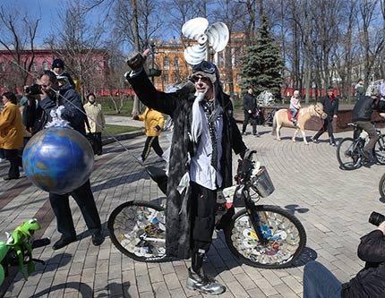 В Киеве прошел костюмированный велопарад