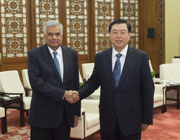 Чжан Дэцзян встретился с премьер-министром Шри-Ланки Ранилом Викремасингхе