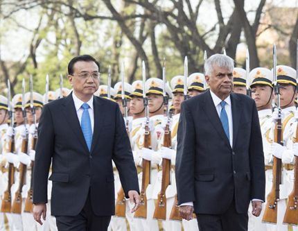 Ли Кэцян провел переговоры с премьер-министром Шри-Ланки Р. Викремасингхе