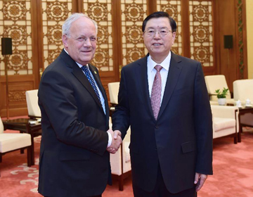 Председатель ПК ВСНП Чжан Дэцзян встретился с президентом Швейцарии