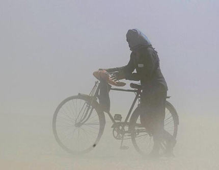 Песчаная буря накрыла индийский город Аллахабад