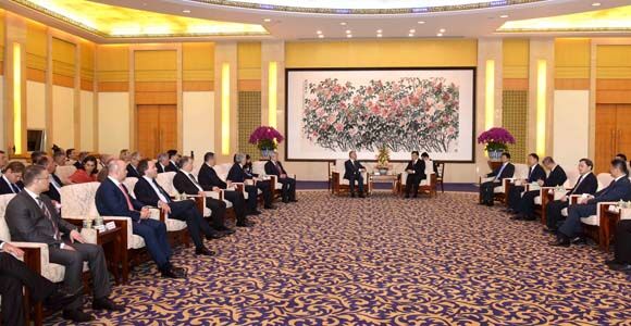 Лю Юньшань встретился с европейскими участниками 5-го форума политических партий 
Китая и Европы на высоком уровне