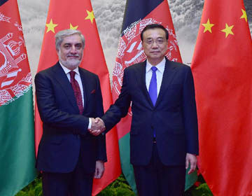 Китай намерен совместно с Афганистаном продвигать двусторонние отношения на новый уровень развития -- Ли Кэцян