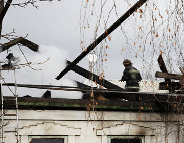Пожар в доме для престарелых в Украине мог произойти из-за взрыва телевизора -- ГСЧС