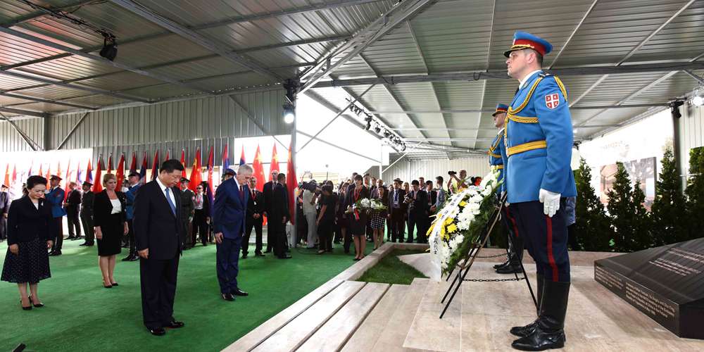 Си Цзиньпин почтил память погибших при бомбежке силами НАТО посольства КНР в Югославии