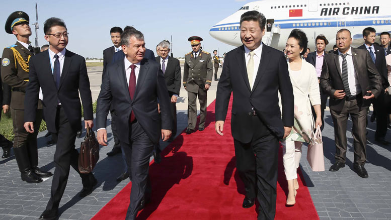 Си Цзиньпин прибыл в Узбекистан с государственным визитом