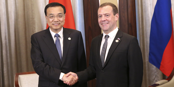 В Улан-Баторе состоялась встреча глав правительств КНР и РФ