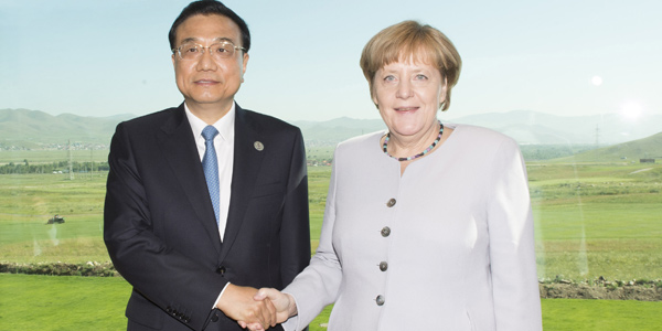 Ли Кэцян встретился с канцлером Германии А. Меркель