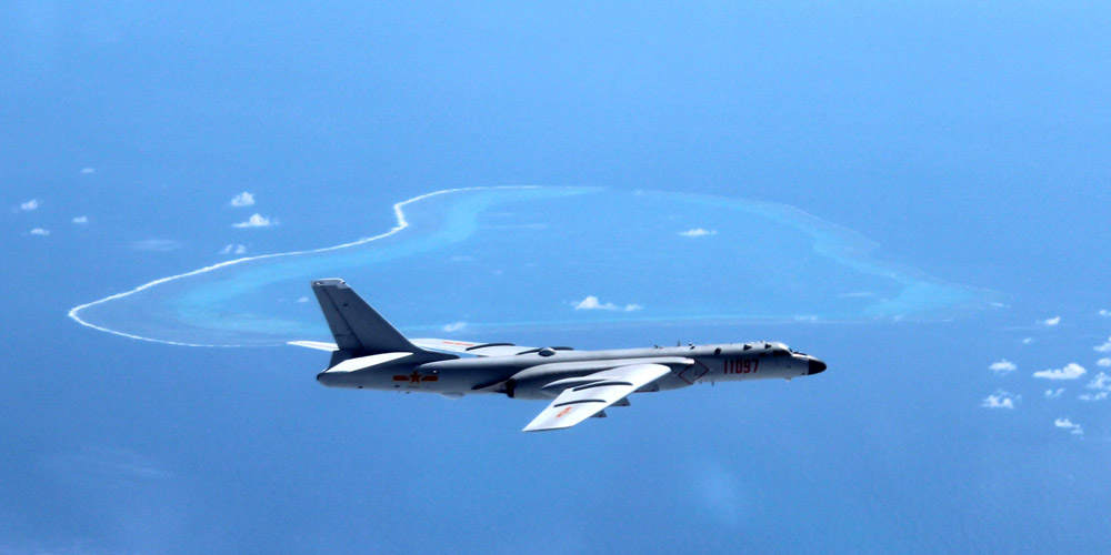 Авиация ВВС Китая осуществила очередной боевой крейсерский полет над Южно-Китайским 
морем