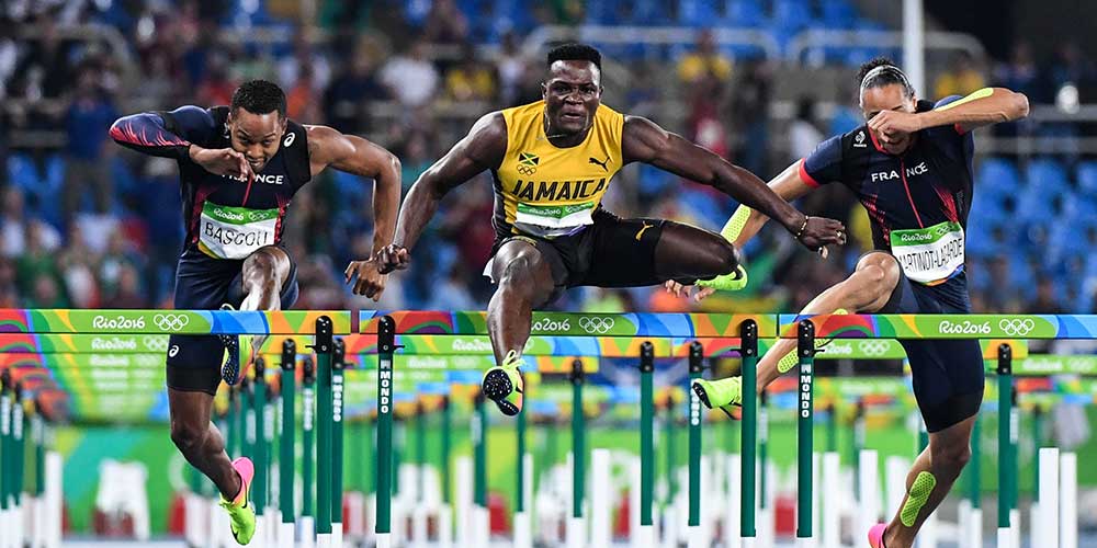 /Олимпиада-2016/ Омар Маклеод из Ямайки завоевал "золото" Олимпиады в беге на 110 метров с барьерами