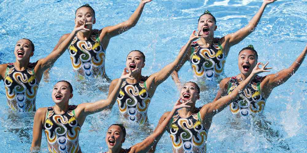 Китаянки завоевали серебро на соревнованиях групп по синхронному плаванию на Олимпийских 
играх в Рио-де-Жанейро