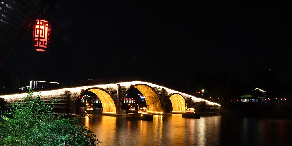 Ночные пейзажи Великого канала в Ханчжоу