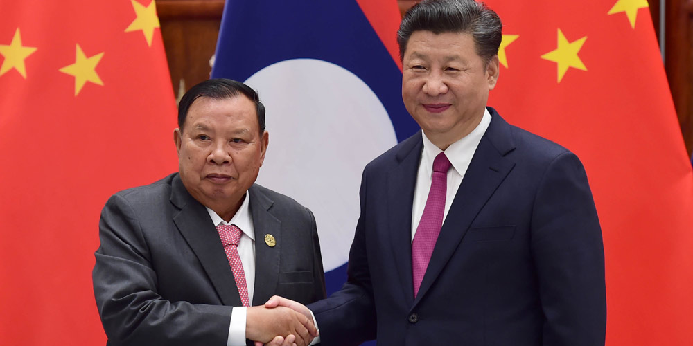 Китай стремится к поступательному развитию отношений всестороннего стратегического 
сотрудничества и партнерства с Лаосом -- Си Цзиньпин