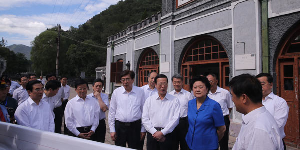 Вице-премьер Госсовета КНР Чжан Гаоли проинспектировал строящуюся к зимней Олимпиаде-2022 
железную дорогу
