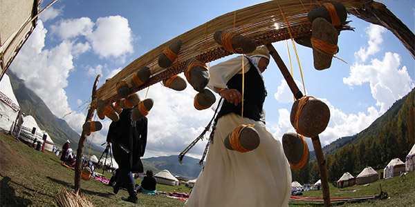 На II Всемирных играх кочевников в Кыргызстане открылся этногородок "Кыргыз айылы"