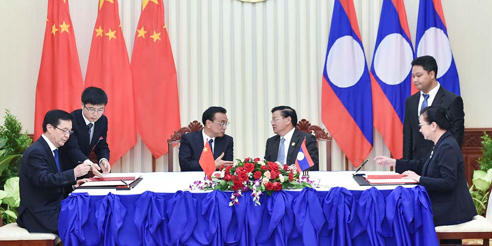 Переговоры между главами правительств Китая и Лаоса
