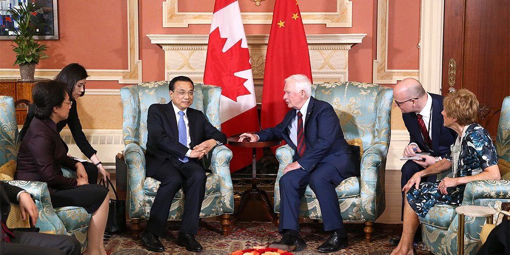 В Оттаве состоялась встреча Ли Кэцяна и генерала-губернатора Канады Д. Джонстона