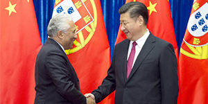Председатель КНР Си Цзиньпин встретился в Пекине с премьер-министром Португалии Антониу Коштой