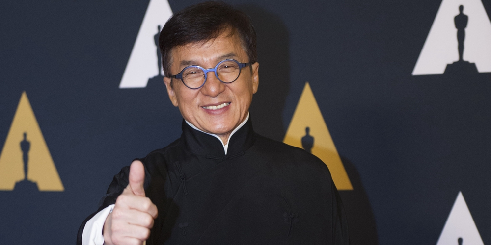 Джеки Чан получил почетный "Оскар" за вклад в киноискусство
