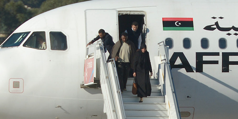 Все заложники с захваченного ливийского самолета освобождены