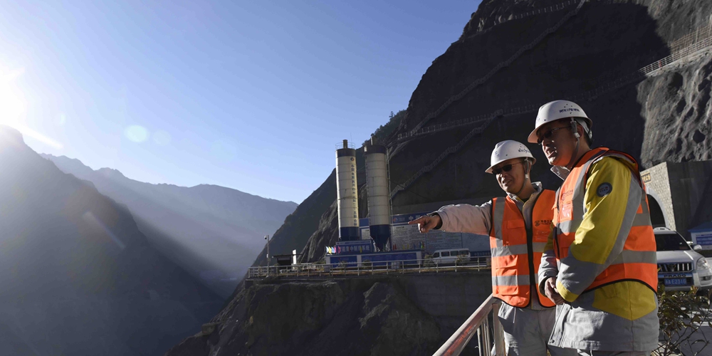 К концу 2023 года в Юго-Западном Китае завершится строительство ГЭС "Лянхэкоу"