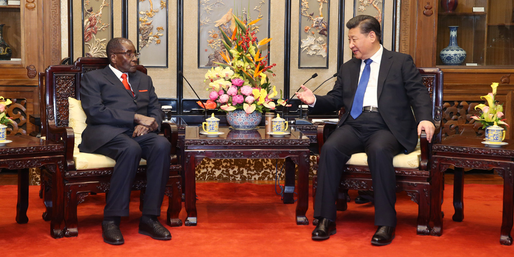 Си Цзиньпин встретился с президентом Зимбабве