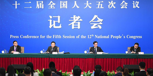 /Сессии ВСНП и ВК НПКСК/ Министр финансов КНР: общий объем инвестиций в проекты PPP 
достиг 2,2 трлн юаней