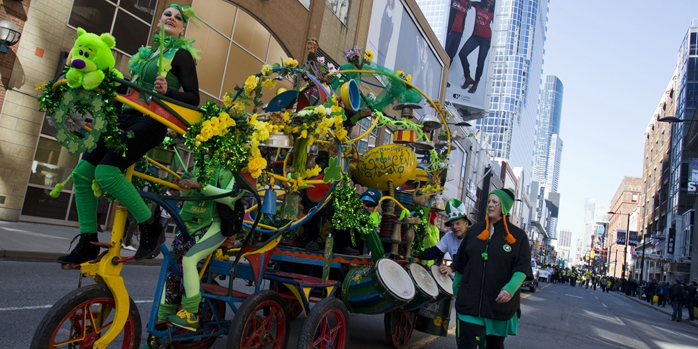В Торонто прошел праздничный парад в честь Дня святого Патрика