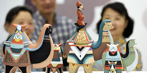 Наследник традиций создания глиняных игрушек из провинции Чжэцзян