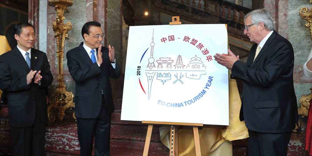 Ли Кэцян принял участие в 19-й встрече руководителей Китая и ЕС