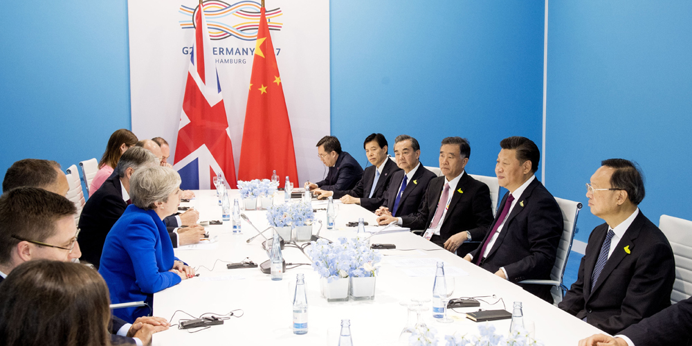 Си Цзиньпин встретился с премьер-министром Великобритании