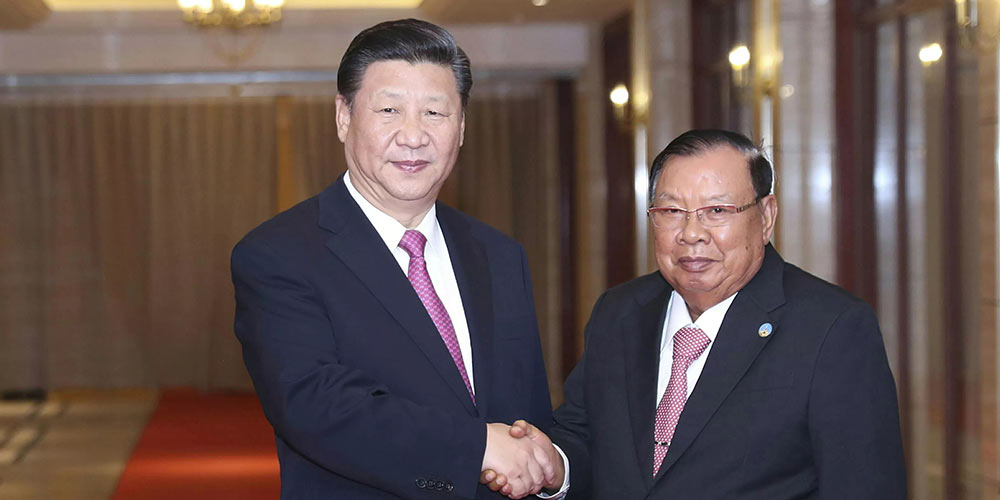 Си Цзиньпин вновь встретился с генеральным секретарем ЦК НРПЛ, президентом Лаоса 
Буннянгом Ворачитом