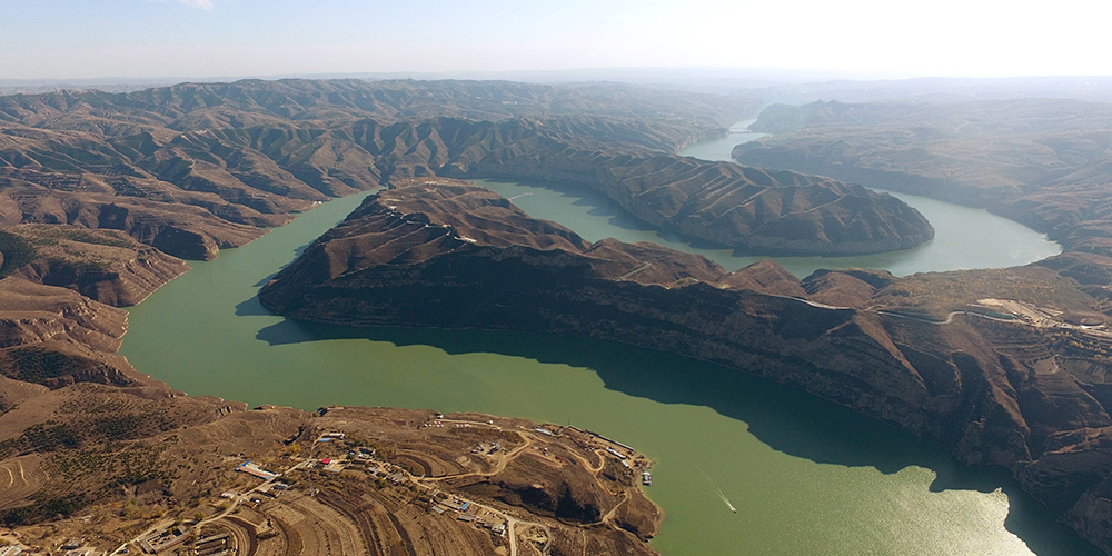 Извилистая долина реки Хуанхэ