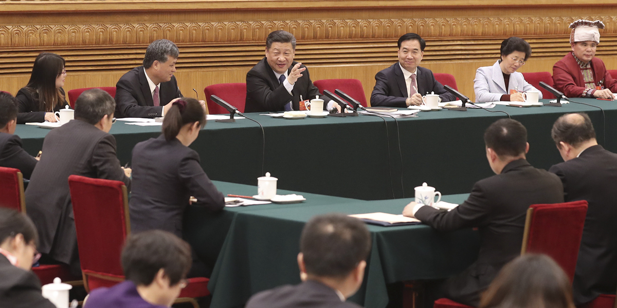 Си Цзиньпин участвовал в групповом обсуждении делегации пров. Гуандун в рамках 1-й 
сессии ВСНП 13-го созыва