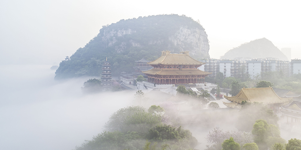 Утренний туман над рекой Люцзян