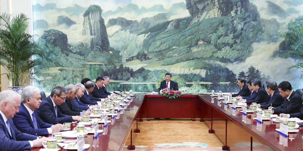 Си Цзиньпин встретился с главами зарубежных делегаций, прибывших в Китай на 13-е заседание секретарей советов безопасности стран-членов ШОС