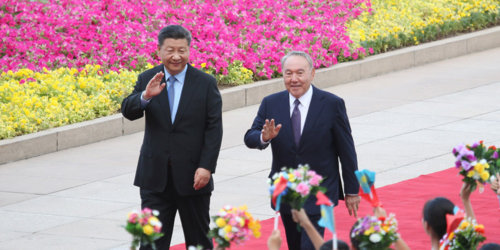 Си Цзиньпин провел переговоры с президентом Казахстана Н.Назарбаевым
