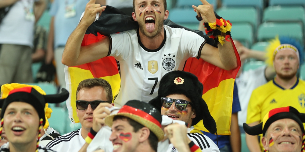 Футбол -- ЧМ-2018, группа F: Германия победила Швецию
