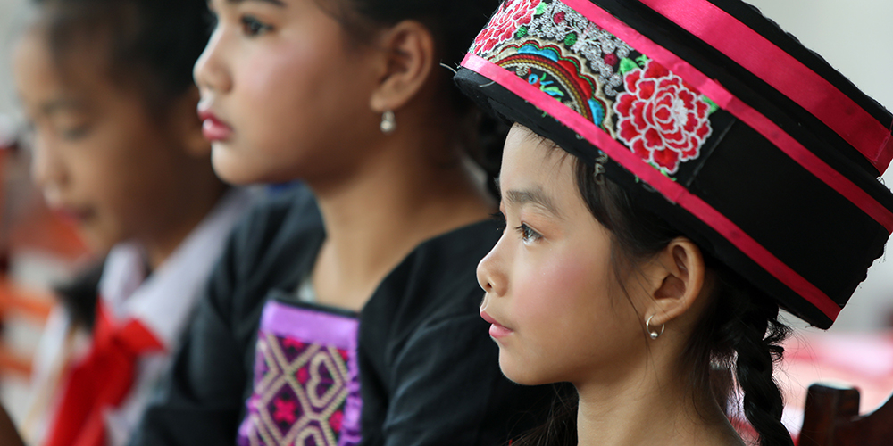 В лаосском городе Луангпхабанг прошел детский концерт чтения китайских канонических текстов