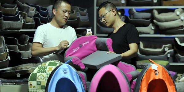 Производство "текстильных собачьих конур" в провинции Шаньдун