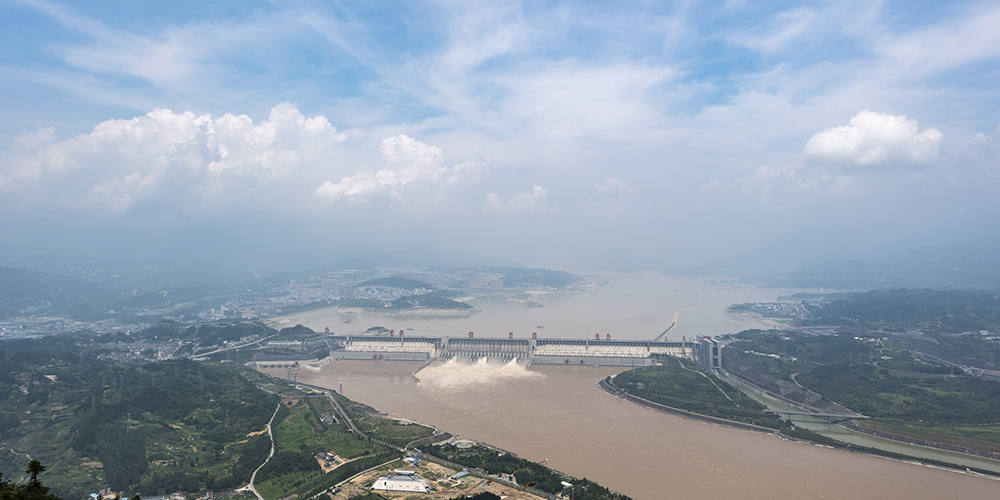 На реке Янцзы объявлено "оранжевое" предупреждение из-за угрозы наводнения